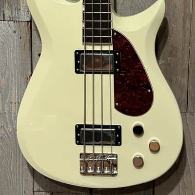 New Gretsch Electromatic CVT Bass Double-Cut Medium Scale Electric Bass Vintage White, Support Brick & Mortar Music Shops Buy it Here and Be Happy ! image 4