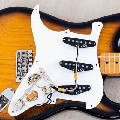2006 Fender DiMarzio Collection ‘54 Stratocaster ST54-120DMC Sunburst Lacquer, Near-Mint w/ Tweed Case, Japan MIJ image 20
