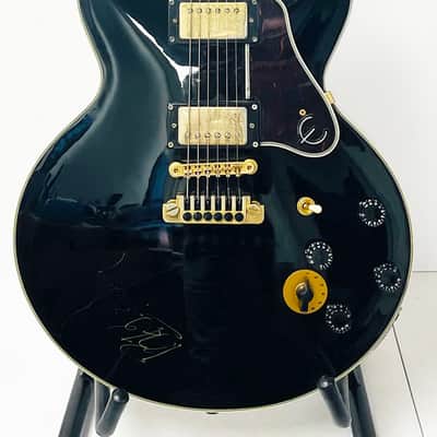 Epiphone B.B. King Lucille Guitar Signed by B.B. King w/ Backstage Pass & Case image 3