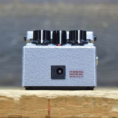 Boss FZ-5 Fuzz Advanced COSM Technology 3-Mode Classic Fuzz Boost Effect Pedal image 8