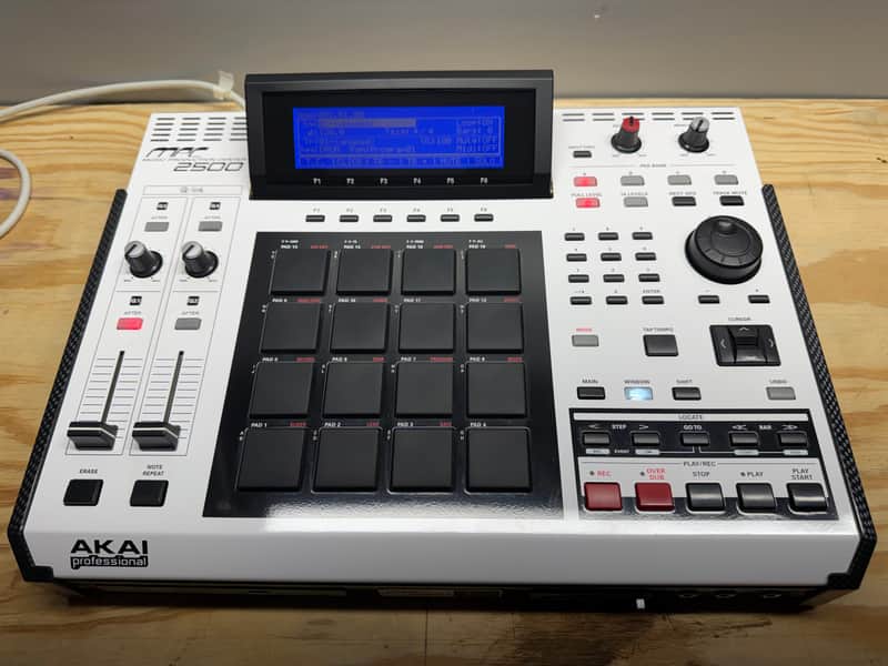 Akai MPC2500 S.E (Special Edition) image 1