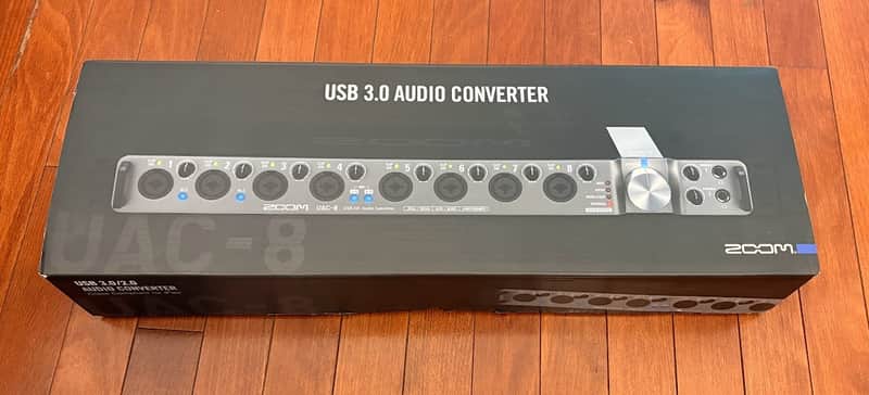 Zoom UAC-8 USB 3.0 SuperSpeed Audio Interface 2010s - Silver image 1