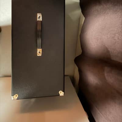 Traynor Dark horse 2 x 12 cabinet image 3