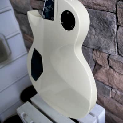 ESP LTD EC-50 2007 - 2016 in Gloss Olympic White image 20