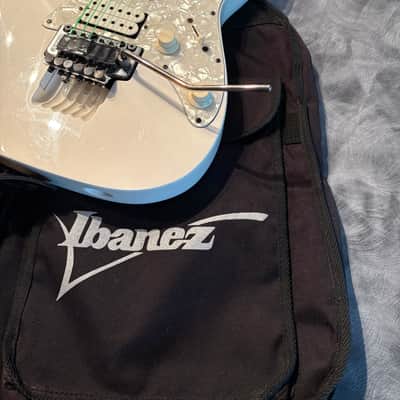 Ibanez JEMJR-WH Steve Vai Signature with Rosewood Fretboard 2015 - 2017 - White image 1