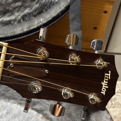 Taylor DN4 Acoustic Electric Guitar w Case image 10