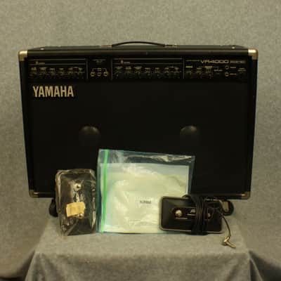 Yamaha VR4000 50-Watt 2x10 Guitar Amplifier with Footswitches and Paperwork image 7