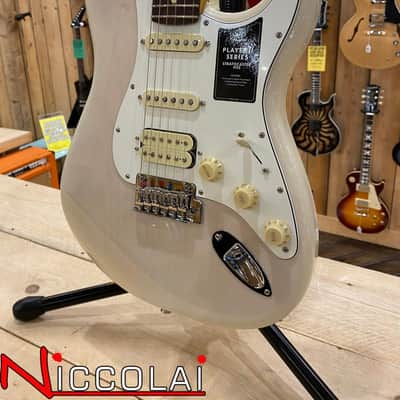 Fender Player II Stratocaster HSS, Rosewood Fingerboard, White Blonde image 10