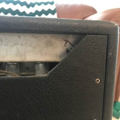 Fender Pro Reverb "Drip Edge" 2-Channel 40-Watt 2x12" Guitar Combo 1968 - 1969 - Silverface image 3