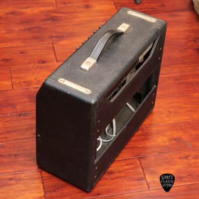 1968 Fender Vibrochamp drip edge silver face (FAM0237) image 3