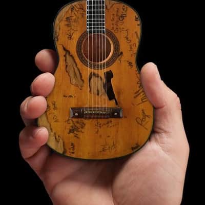 AXE HEAVEN Willie Nelson “Trigger” Acoustic MINIATURE Guitar Display Gift WN-302 image 3