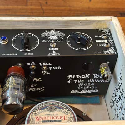 Black Volt The Hawk 15W Hand-Wired 10" Combo image 10