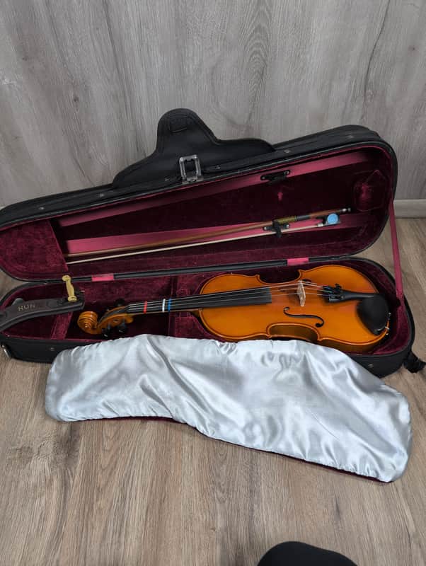 Eastman VL100 2013 - Narural image 1
