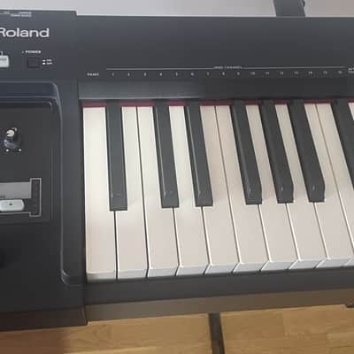 Roland A-88 MIDI Keyboard Controller 2012 - 2019 - Black image 2
