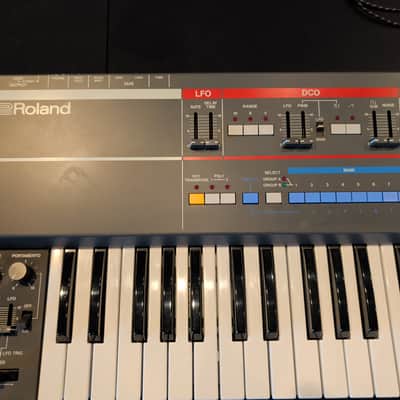 1984 Roland Juno-106 Programmable Polyphonic Synthesizer Japan