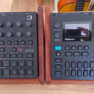 Oak or Mahogany stand for elektron syntakt digitakt digitone