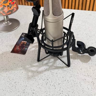Rode NT2-A Studio Solution Set - RØDE NT2-A Multi-Pattern Condenser Microphone w/ SM6 Shock Mount & Pop Filter image 2