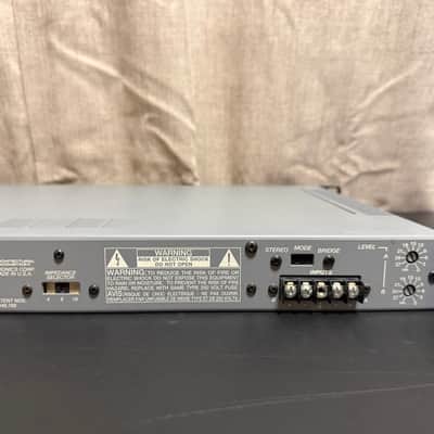 Peavey Architectural Acoustics IPS 150 professional rackmount power amplifier image 6