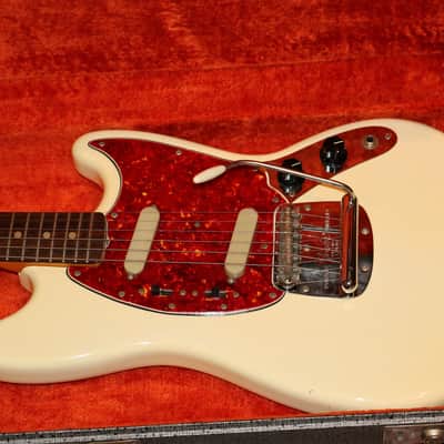 1966 Fender Mustang (FEE1177) image 11