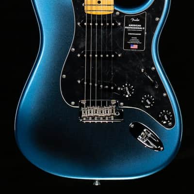 Fender American Professional II Stratocaster Dark Night Maple Fingerboard (889) image 3