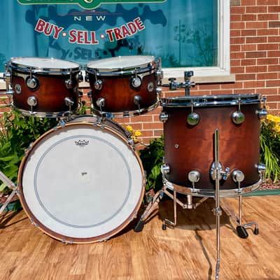 DW Collector's Series Pure Exotic Oak 4pc Drum Set Candy Black Burst Over Giant Quilted Sapele 22/12/13/15 image 7