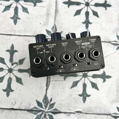 DSM & Humboldt Electronics Simplifier Deluxe Zero-Watt Stereo Guitar Preamp / CabSim / DI image 6