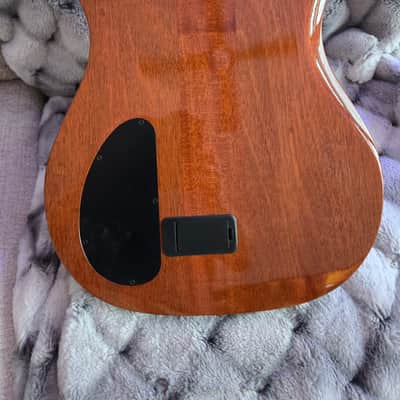 Carvin NS1 2000s - quilt maple image 4