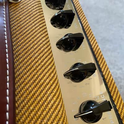'57 Custom Twin-Amp 2-Channel 40-Watt 1x15" Guitar Combo image 5