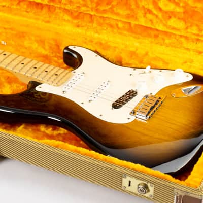 Fender 50th Anniversary American Series Stratocaster 2004 2-Colour Sunburst image 23