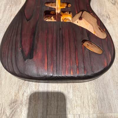 Unbranded Strat 2024 - Satin red image 1
