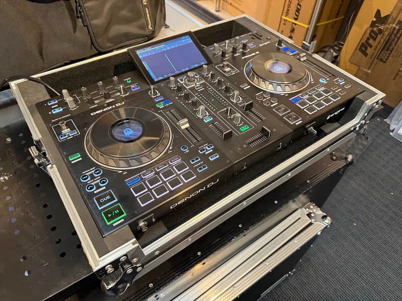 Pioneer XDJ-RX2 Professional Digital DJ System with Touchscreen