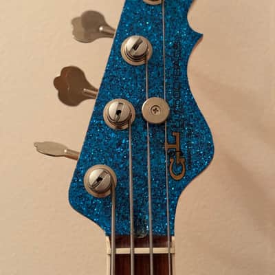 G&L L1500 - Metallic Blue Flake image 8