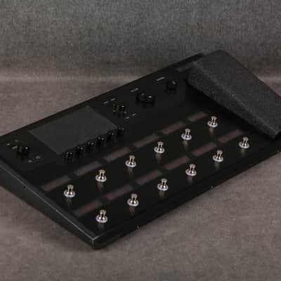 Line 6 Helix Floor Multi-Effects Processor - 2nd Hand (167594) image 2