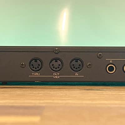 Roland U-110 PCM Sound Module 90’s + memory card 100% fully working order image 5