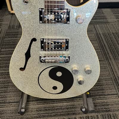 Gretsch Electromatic Silver Sparkle Jet Semi-Hollow Electric Guitar image 2