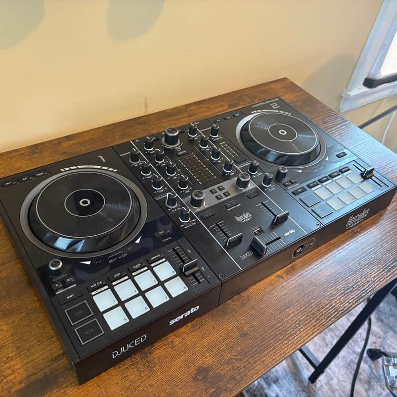 Hercules Inpulse 500 2-channel DJ Controller image 1