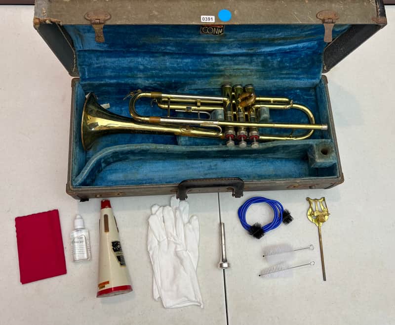 Conn Director Trumpet Elkhart Era c.1958–59 w/ Case, Mouthpiece & Accessories – Plays Great image 1