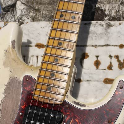 Handyman Mick Mars Stratocaster "The Dirt" 2019 Vintage white image 18