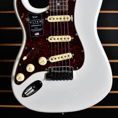 Fender American Ultra Stratocaster Left-Handed LH RW 2021 Arctic Pearl APL US210072828 7lb 15.9 oz image 3