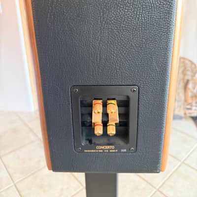 Sonus Faber Concerto (Original) — Handcrafted in Italy, Walnut/Leather, Bi-Wire Pair image 3
