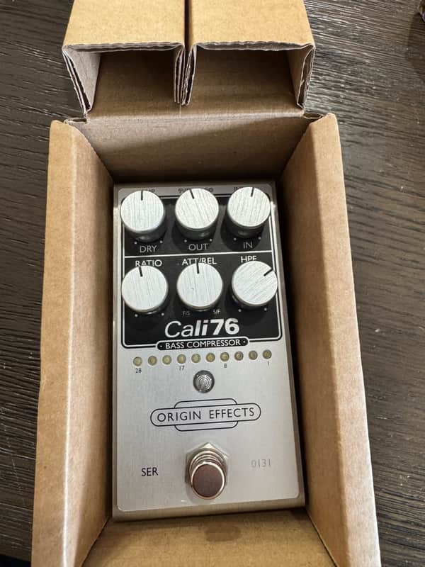 Origin Effects Cali76 Bass Compressor