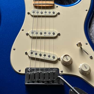 2019 Fender American Ultra Stratocaster Cobra Blue Excellent & Complete image 9