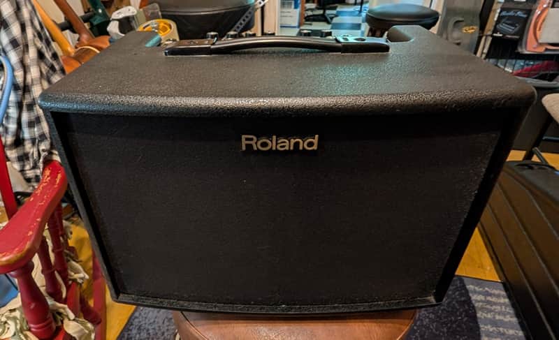 Roland AC-60 Acoustic Guitar/Voice Amplifier image 1
