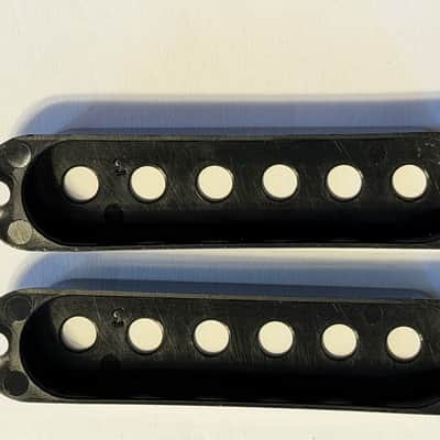 Fender Stratocaster 1979 - Black pickup covers (2) image 5
