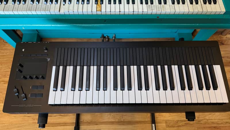 Expressive E Osmose 49-Key 24-Voice Polyphonic Synthesizer 2022 - Present Black image 1