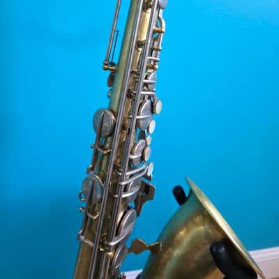Martin Committee II Tenor Sax 1941 - Brass image 7