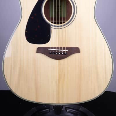 Yamaha FG820L Left-Handed Dreadnought Acoustic Guitar Natural image 1