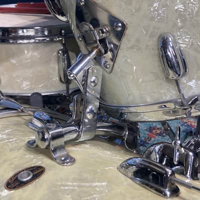 Slingerland – 1960s Vintage Radio King 4-Piece Set 22", 16", 13", with Matching 5x14" Artist Model Snare Drum  – White Marine Pearl image 7