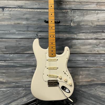 Used Fender 1979 Stratocaster with Duncan Antiquity Pickups and Fender Hard Shell Case image 2