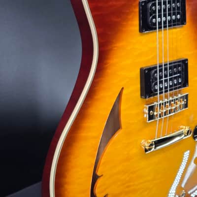 EVH SA-126 Special, QM, Tobacco Sunburst image 3